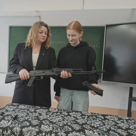 «80 - ти летию Великой Победы посвящается».