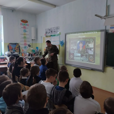 ​  ЗАЩИТОЙ РОДИНЫ СЛУЖИТЬ – ХОРОШАЯ РАБОТА.