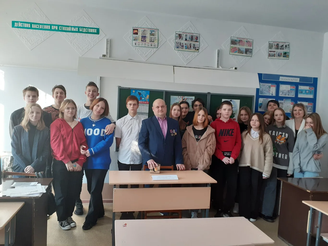 ​  Урок  Мужества   с участникам  боевых действий в Чечне